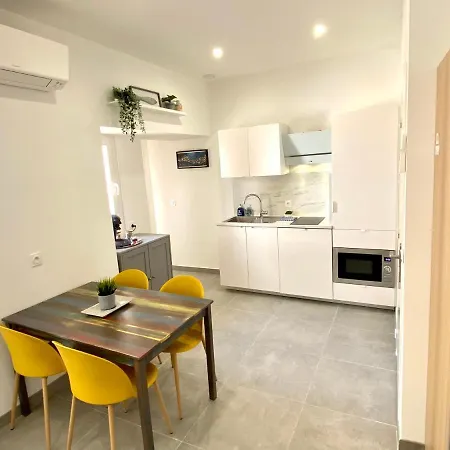 Coeursanary Lejlighed